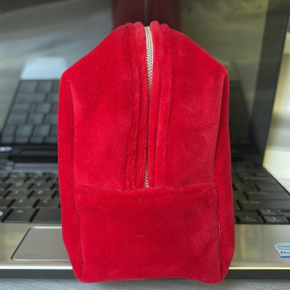 Christian Dior CD Logo Pouch Cosmetic Bag Red Velvet - Picture 2 of 13